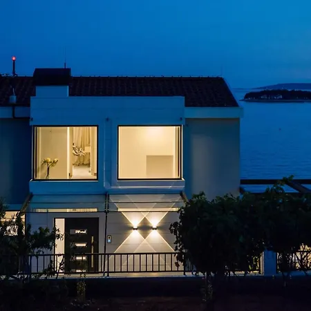 Argemonia Villa