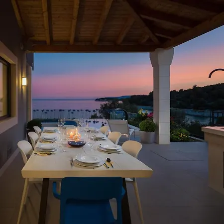 Argemonia Villa *